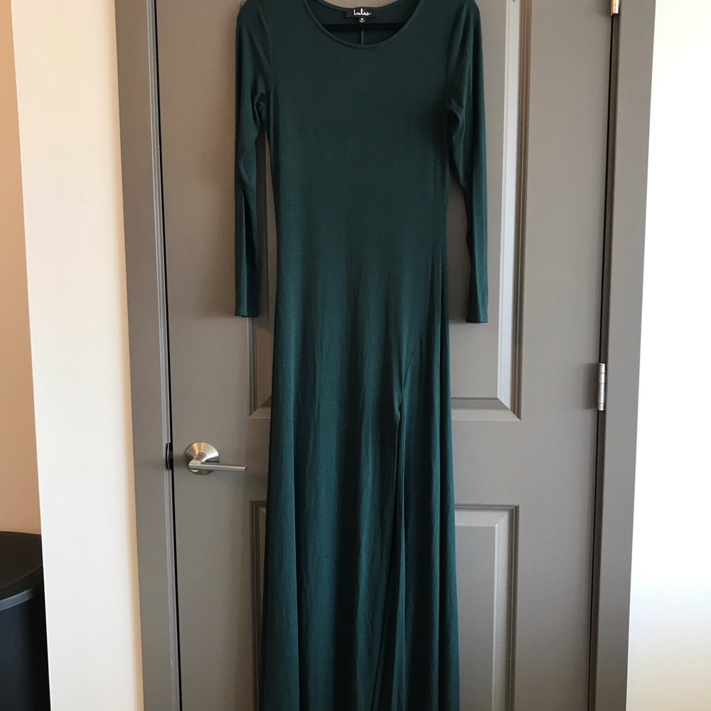 Lulus long sleeved maxi dress